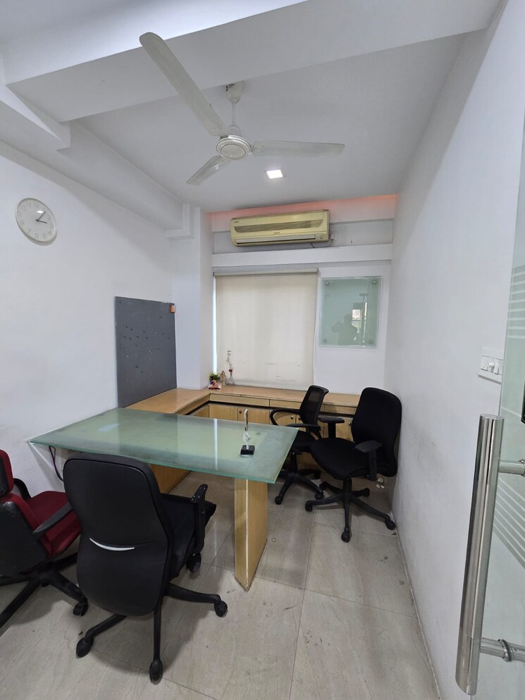 Master Bedroom, sumashaila-vaddepally-enclave-villas 4 Bedroom 3101 Sq.Ft. Villa In Kukatpally Hyderabad 8132819