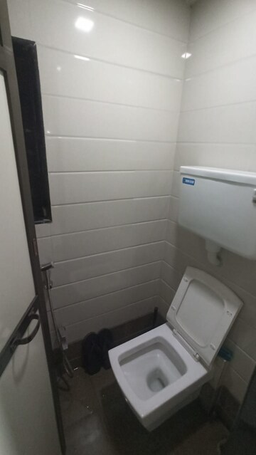 Staircase in 2 BHK Apartment at Shashtri Nagar – for Rent