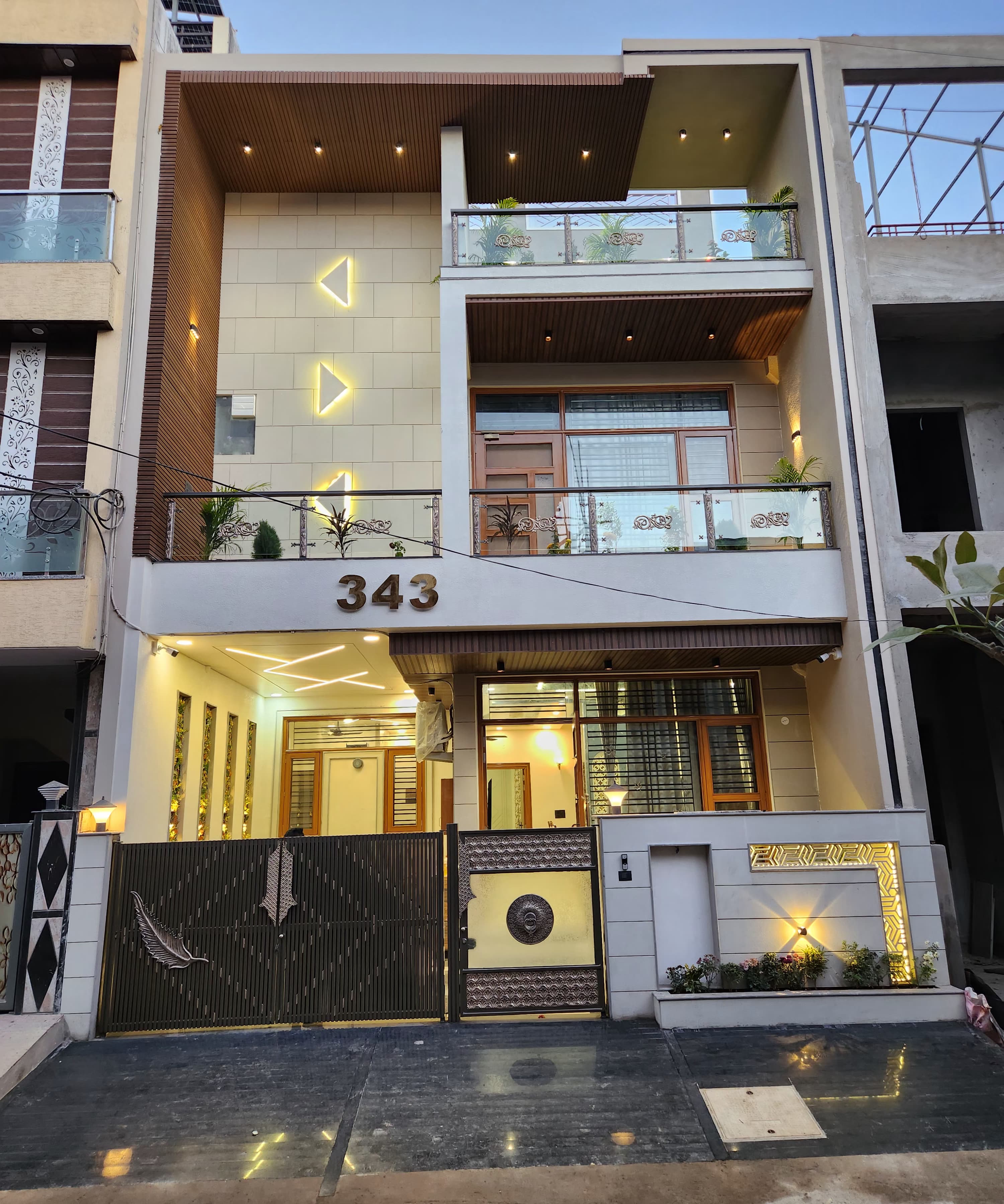 4 BHK + Pooja Room,Study Room 200 Sq.Yd. Villa in Chitrakoot Residency