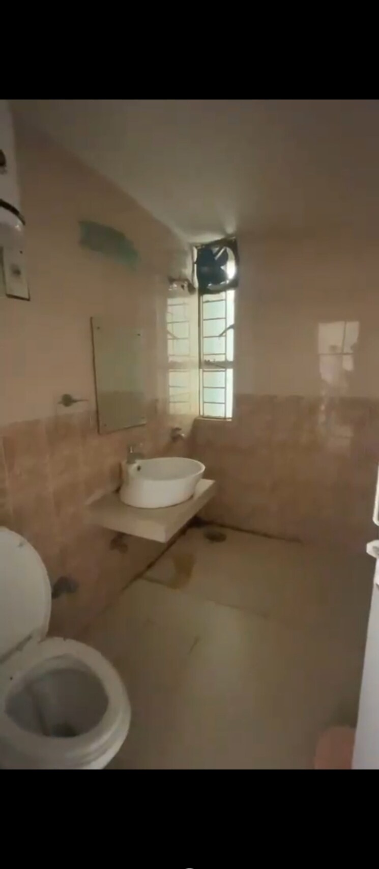 Bathroom, vasant kunj 3 Bedroom 1200 Sq.Ft. Builder Floor In Vasant Kunj Delhi 8132996
