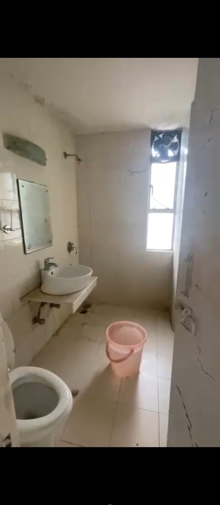 Bathroom, vasant kunj 3 Bedroom 1200 Sq.Ft. Builder Floor In Vasant Kunj Delhi 8132996