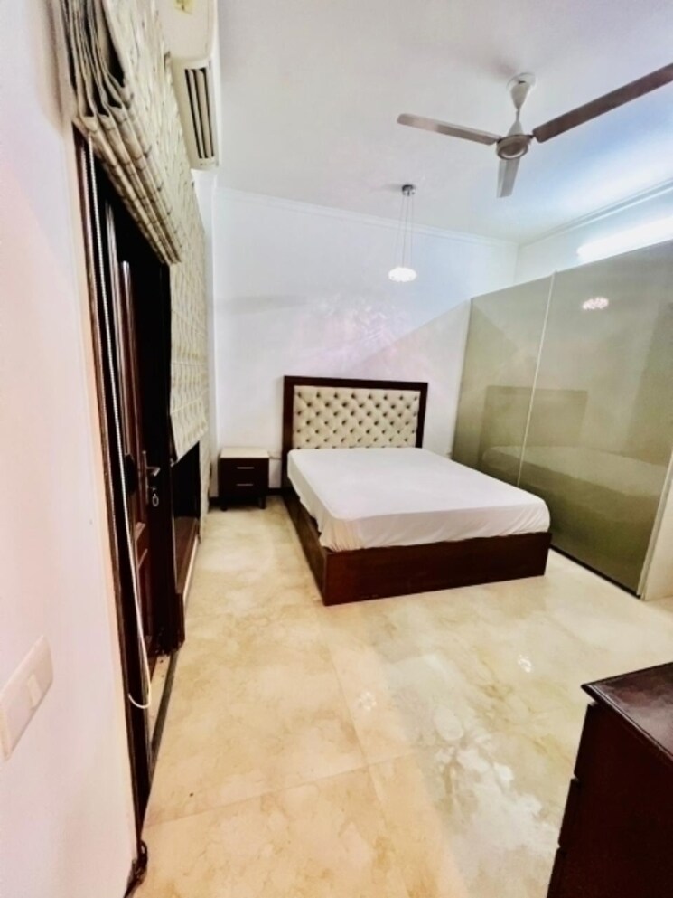 Bedroom, new friends colony 5 Bedroom 500 Sq.Yd. Independent House In New Friends Colony Delhi 8132992