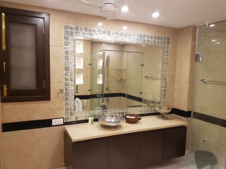 Kitchen, new friends colony 5 Bedroom 500 Sq.Yd. Independent House In New Friends Colony Delhi 8132992