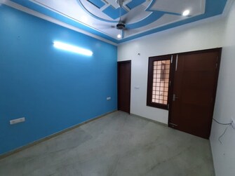 2 BHK Apartment For Resale in Arun Vihar Sector 37 Sector 37 Noida  8132998