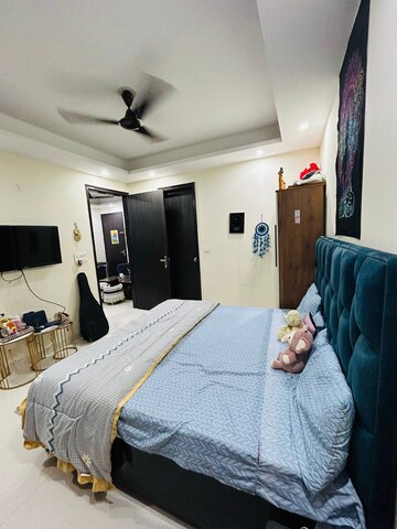 Bedroom in 1 BHK Apartment at Sector 52 – for Rent