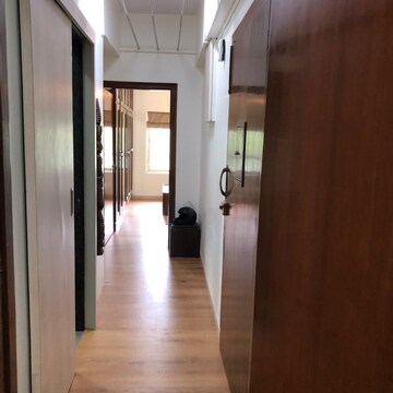 Building Lobby in 2 BHK Apartment at Raj Niketan Malabar Hill, Walkeshwar – for Sale