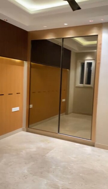 Room in 4 BHK Builder Floor at Ansal Sushant Lok I, Sector 43 – for Sale