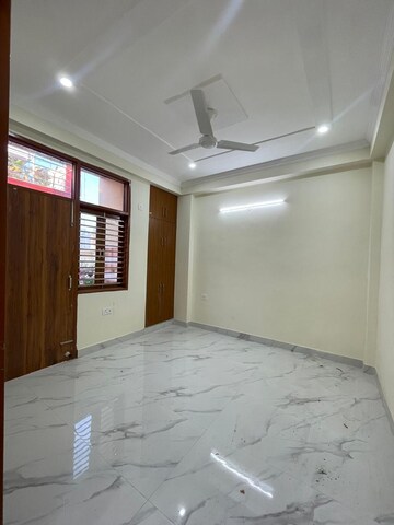 1 BHK Builder Floor For Rent in Saket