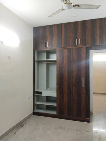 Room in 2 BHK Apartment at Shree Vardhman Mantra, Sector 67 – for Rent