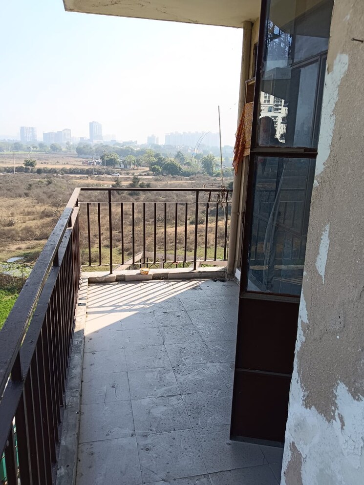 Balcony, signature-global-synera 1 Bedroom 432 Sq.Ft. Apartment In Sector 81 Gurgaon 8133163