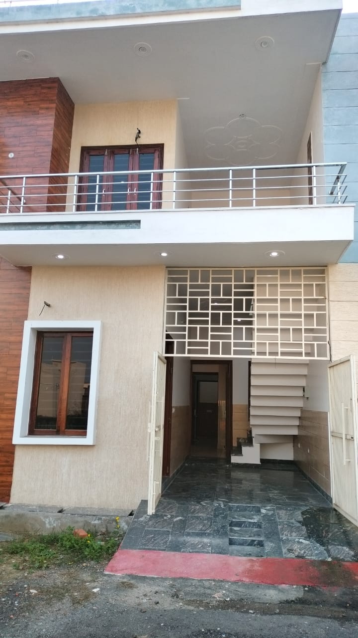 3 BHK Builder Floor For Sale in Naraina Enclave Mawana ro