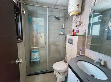 Bathroom in 4 BHK Apartment at Eros Kenwood Tower, Charmwood Village – for Rent