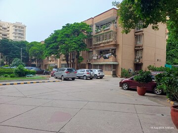 4 BHK Apartment – Exterior View View at Eros Kenwood Tower, Charmwood Village - for Rent