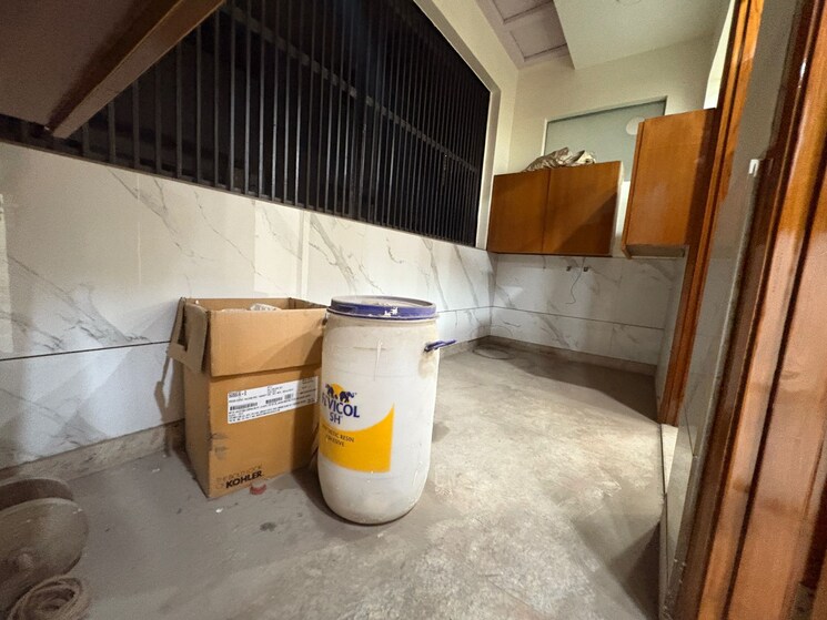 Master Bedroom, mansarover garden 3 Bedroom 200 Sq.Yd. Builder Floor In Mansarover Garden Delhi 8133212