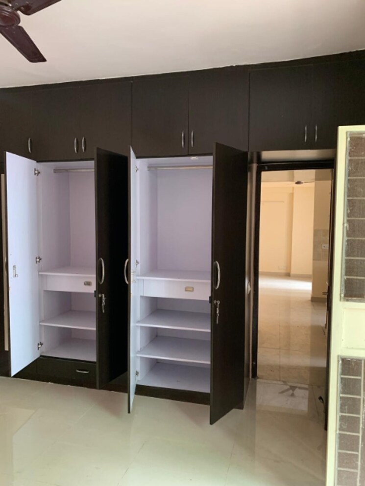 Master Bedroom, varun-enclave 3 Bedroom 1650 Sq.Ft. Apartment In Sector 28 Noida 8133234