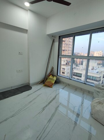 2 BHK Apartment For Rent in Khar West