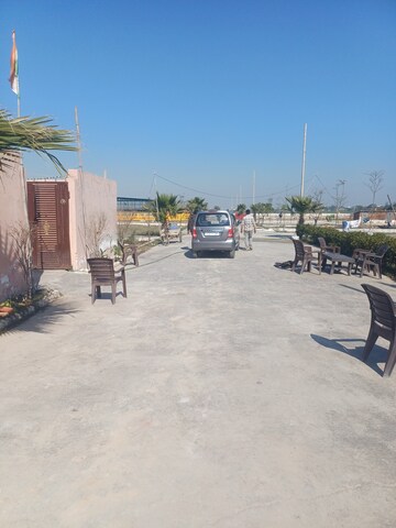  Plot For Sale in Jewar