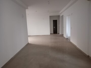 Room in 3 BHK Apartment at Mapsko Mount Ville, Sector 79 – for Rent