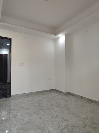 2 BHK Builder Floor For Rent in Saj Realtech Global Tower Sector 73 Noida  8133129