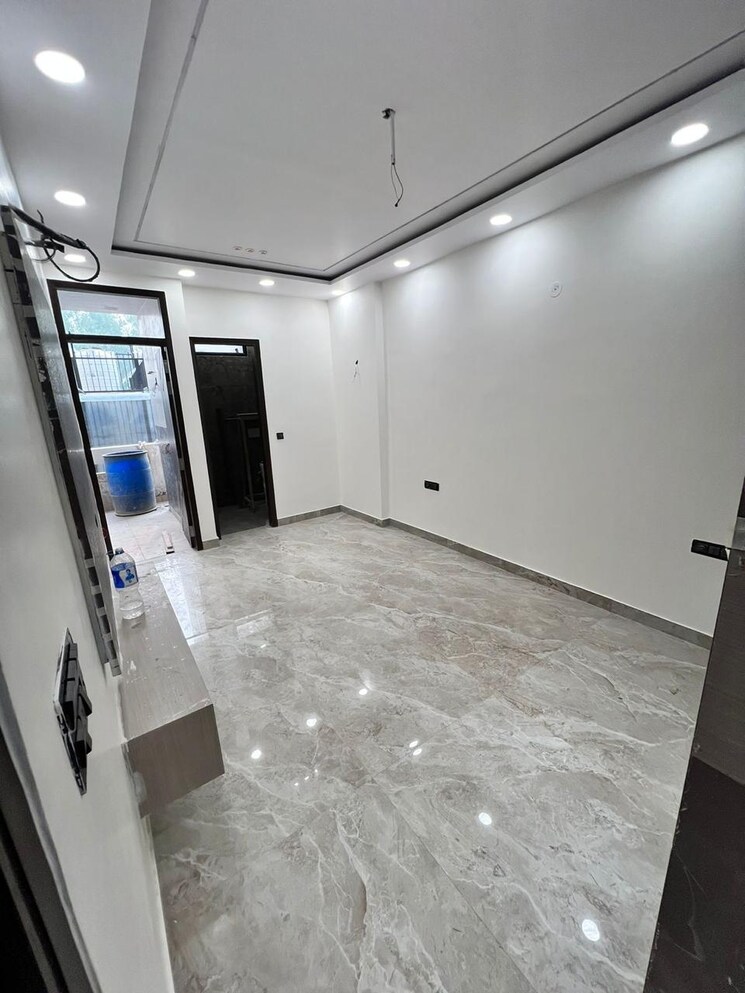 Room, mansarover garden 3 Bedroom 150 Sq.Yd. Builder Floor In Mansarover Garden Delhi 8133258