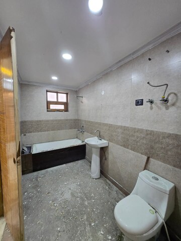 Kitchen in 3 BHK Builder Floor at Srishti Greenfield Homes, Green Fields Colony – for Sale