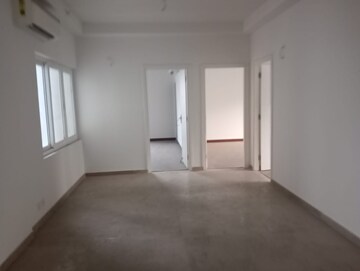 Room in 3 BHK Apartment at Mapsko Mount Ville, Sector 79 – for Rent