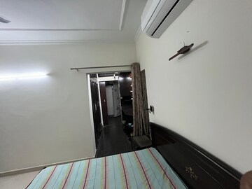 Furnished Amenities in 2 BHK Apartment at Arun Vihar Sector 37, Sector 37 – for Rent