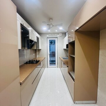 Building Lobby in 4 BHK Builder Floor at Ansal API Esencia, Sector 67 – for Sale