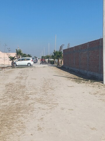  Plot For Sale in Jewar