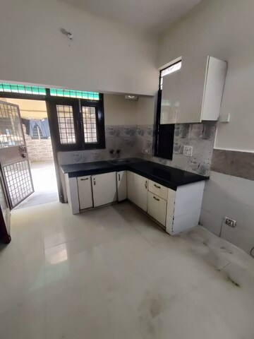 Living Room in 1 BHK Builder Floor at Sector 36 – for Rent
