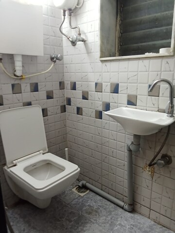 Bathroom in 1 BHK Apartment at Bandra West – for Rent