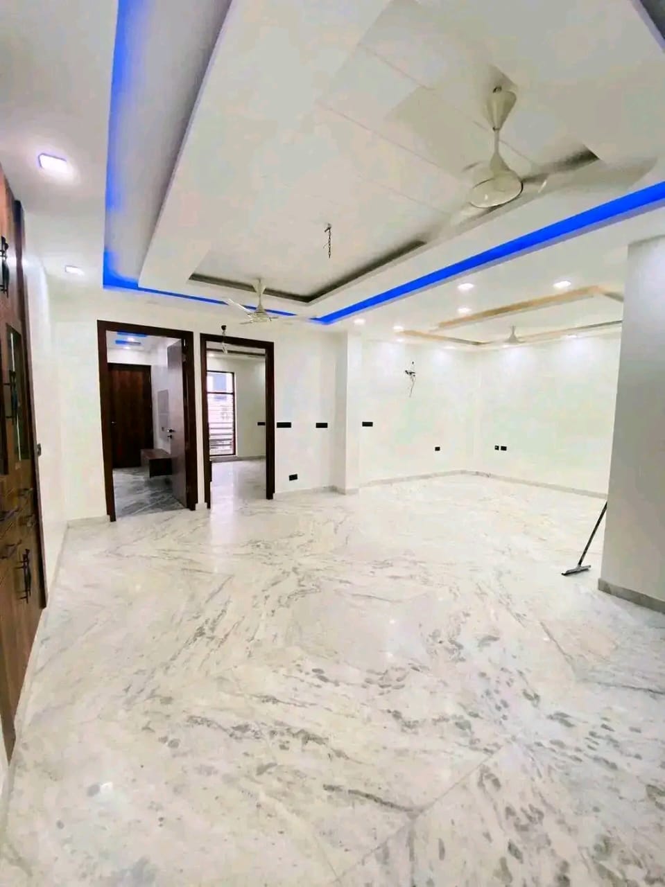 4 BHK + Servant Room Builder Floor For Sale in Sector 56