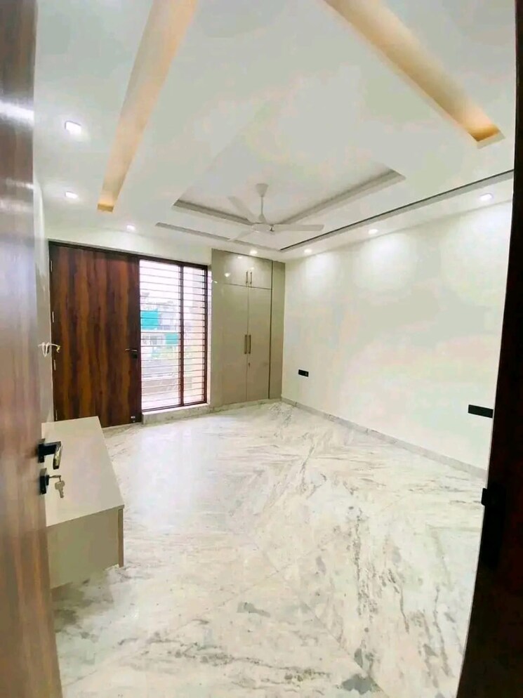 Bedroom, sector 56 4 Bedroom 305 Sq.Yd. Builder Floor In Sector 56 Gurgaon 8133528