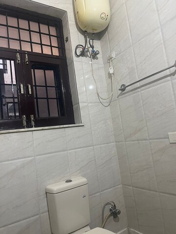 Bathroom in 3 BHK Apartment at Sector 47 – for Rent