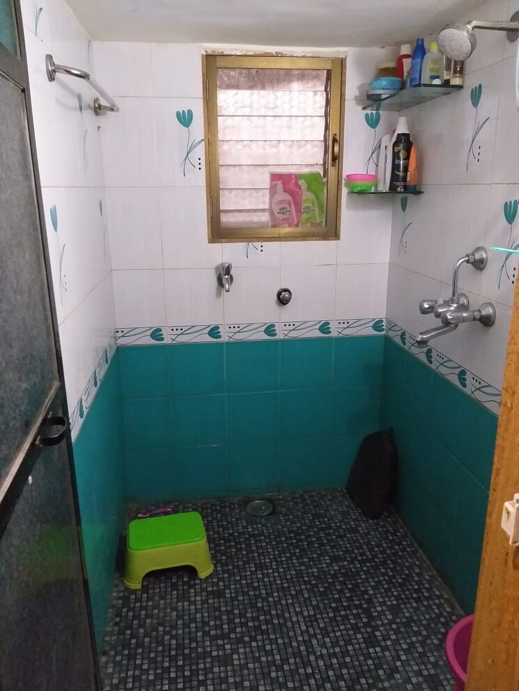 Bathroom, konark-darshan 2 Bedroom 900 Sq.Ft. Apartment In Mulund West Mumbai 8133527