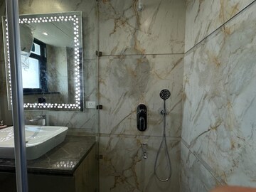 Bathroom in 3 BHK Builder Floor at Emaar Emerald Plaza, Sector 65 – for Sale