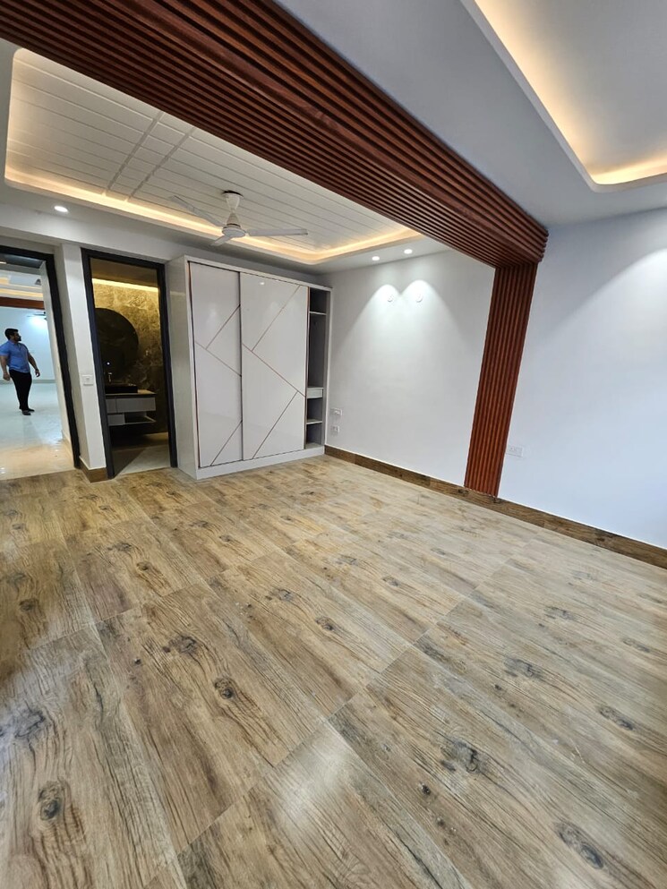 Room, mandi 4 Bedroom 170 Sq.Yd. Builder Floor In Mandi Delhi 8133555