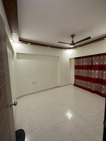 Room in 1 BHK Apartment at Veena Senterio, Chembur – for Rent