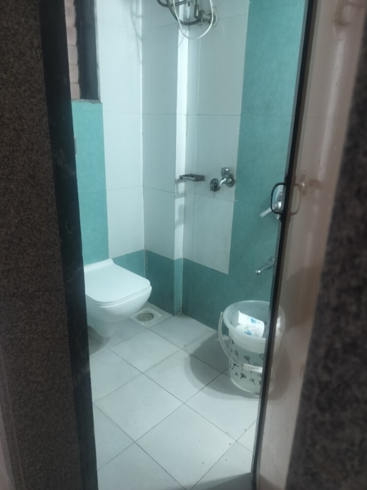 Bathroom, shivam-chs-chandivali 3 Bedroom 1400 Sq.Ft. Apartment In Chandivali Mumbai 8133610