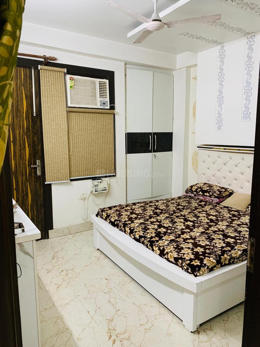 3 BHK + Pooja Room,Servant Room,Study Room,Extra Room Builder Floor For Sale in Ultra Luxury Apartment 