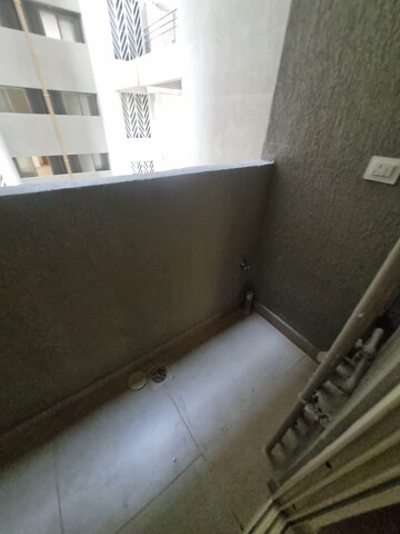 Furnished Amenities in 1 BHK Apartment at DSK Sundarban, Hadapsar – for Sale