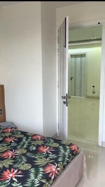 Room in 3 BHK Builder Floor at Parklands, Sector 85 – for Sale