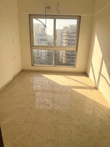Room in 1 BHK Apartment at Poddar Spraha Diamond, Chembur – for Rent