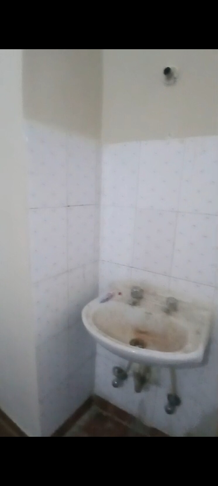 Bathroom, palam-vihar-residents-association 2 Bedroom 650 Sq.Ft. Independent House In Palam Vihar Gurgaon 8133660