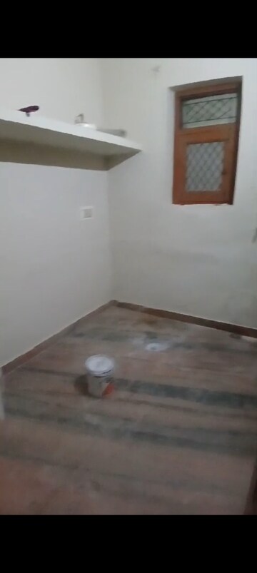 Room in 2 BHK Independent House at Palam Vihar Residents Association, Palam Vihar – for Rent