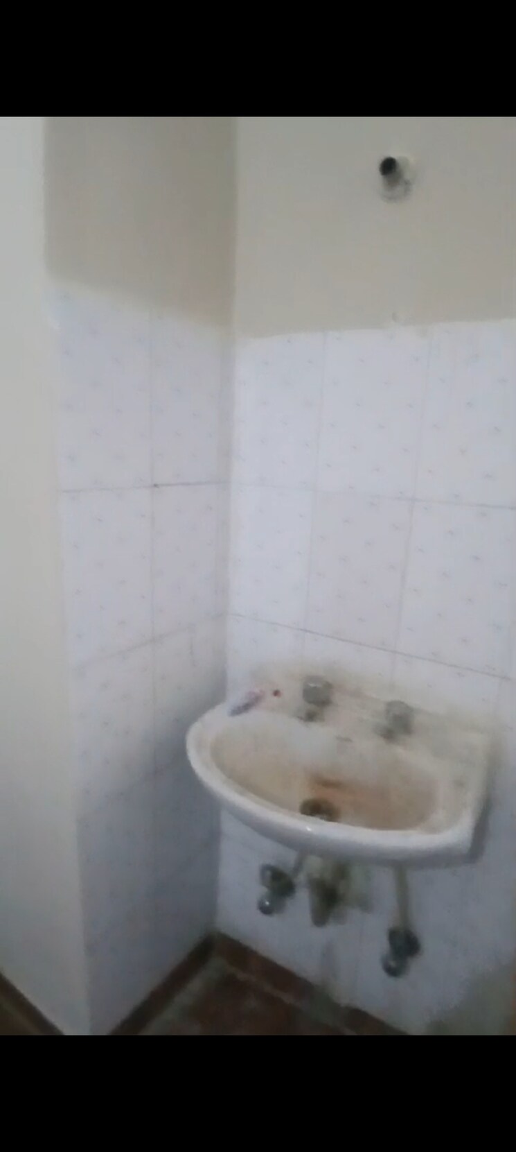 Bathroom, palam-vihar-residents-association 2 Bedroom 650 Sq.Ft. Independent House In Palam Vihar Gurgaon 8133660