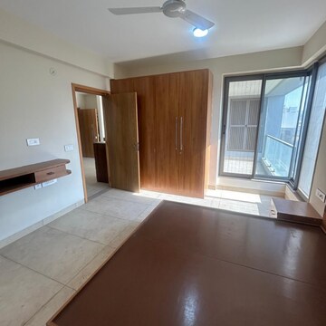 Room in 3 BHK Apartment at Bapu Nagar – for Rent