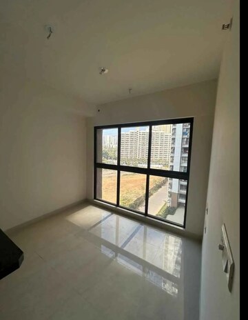 Room in 1 BHK Apartment at Lodha Crown Quality Homes, Majiwada – for Rent