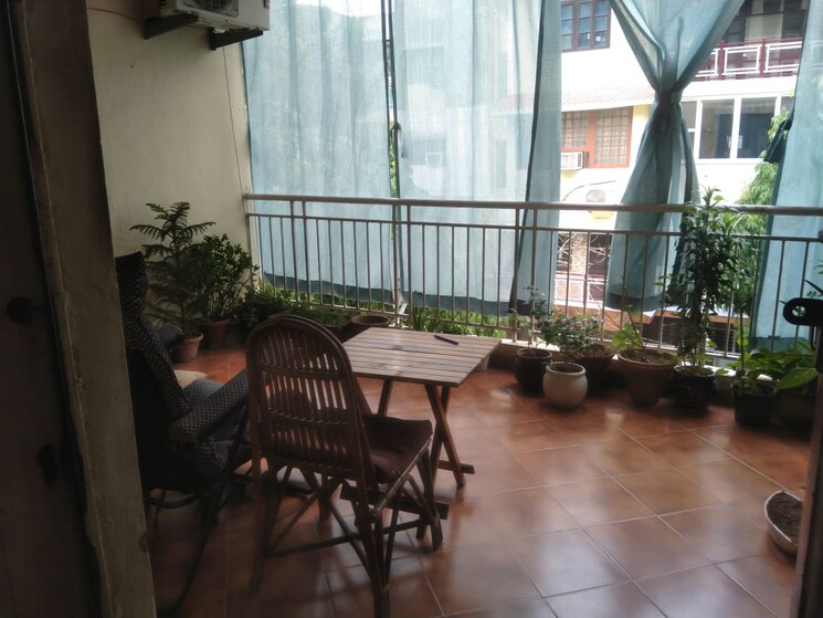 Balcony, vasant kunj 3 Bedroom 1200 Sq.Ft. Apartment In Vasant Kunj Delhi 8133645