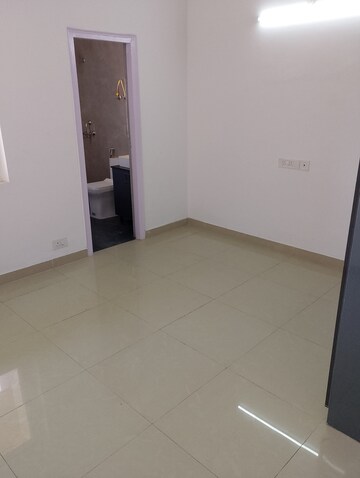Room in 3 BHK Apartment at Tashee Capital Gateway, Sector 111 – for Sale